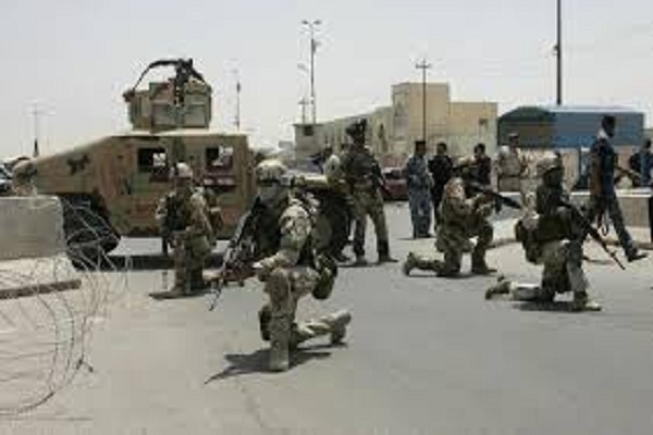 قوات الجيش العراقي حول الفلوجة