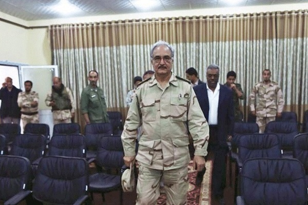 اللواء حفتر بعد مؤتمره الصحافي الأحد 