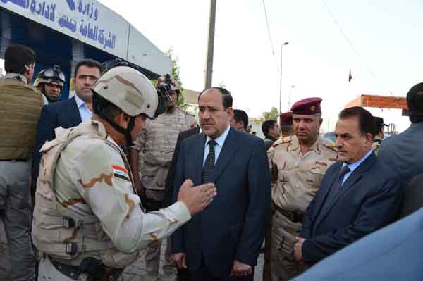 المالكي متفقدًا الأوضاع الامنية في بعض مناطق بغداد