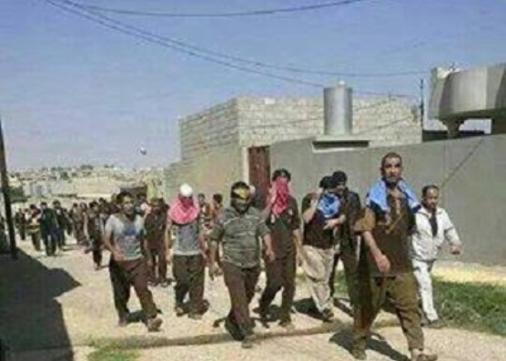 داعش تطلق المئات من نزلاء سجن بادوش بالموصل
