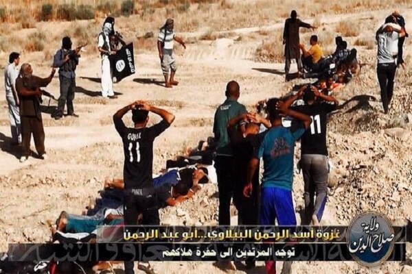مسلحو داعش يأخذون الطلبة إلى حفرة قبل قتلهم