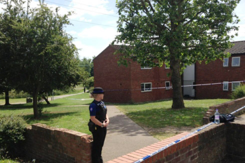 الشرطة البريطانية تطوق مكان الجريمة في كولشستر