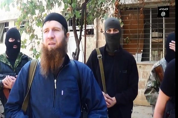 القائد العسكري في (داعش) أبو عمر الشيشاني 
