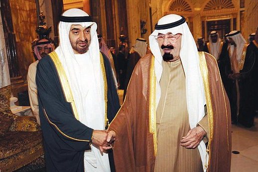 العاهل السعودي الملك عبدالله وولي عهد أبوظبي الشيخ محمد بن زايد