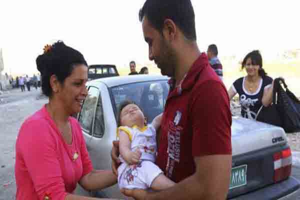 عائلة مسيحية تغادر الموصل 