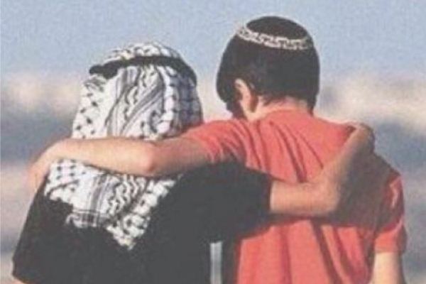 حملة على مواقع التواصل الاجتماعي ضد العداء بين اليهود والعرب