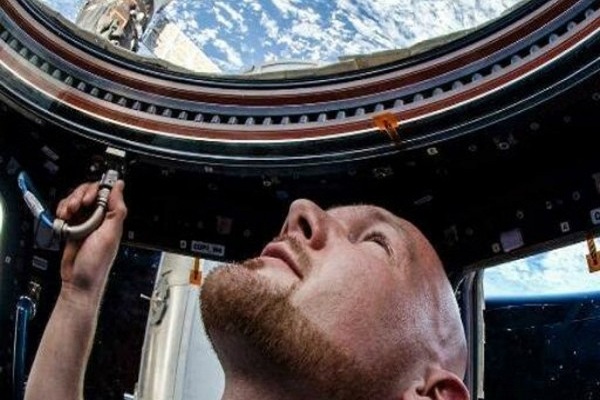 رائد الفضاء الكسندر غيرست في محطة الفضاء الدولية