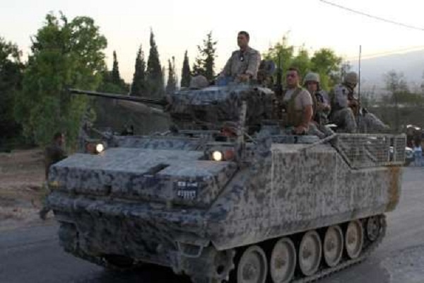 الجيش اللبناني يخوض المعارك مع مسلحين متطرفين في عرسال
