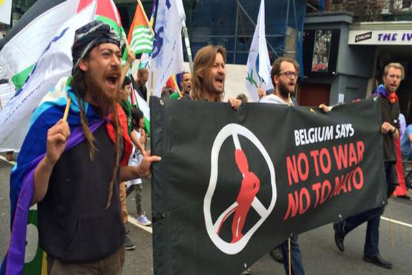 جانب من احتجاجات ضد قمة الناتو
