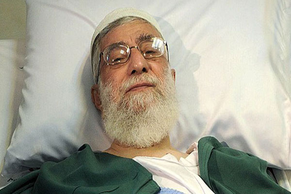 الزعيم الإيراني في المستشفى 