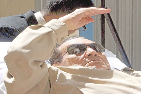 مبارك يعيش حاليًا في مستشفى المعادي العسكري