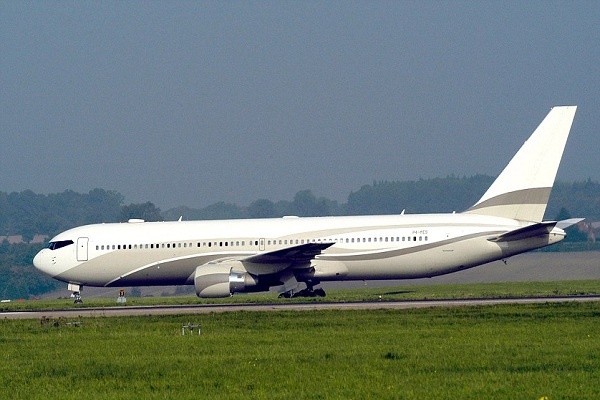 الروسي رومان أبراموفيتش يملك بوينغ 767 مصممة حسب رغبته