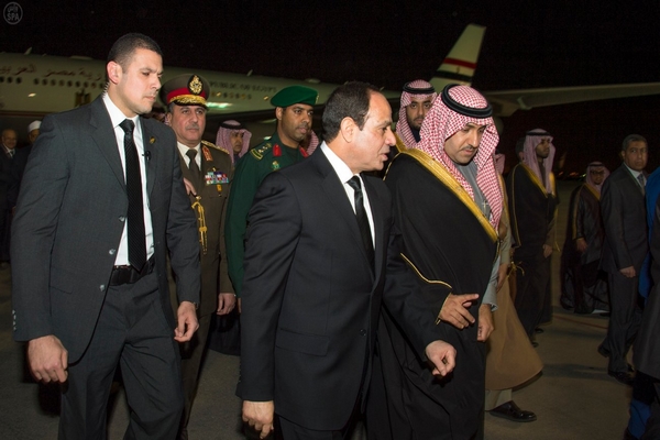 الرئيس المصري يصل الرياض