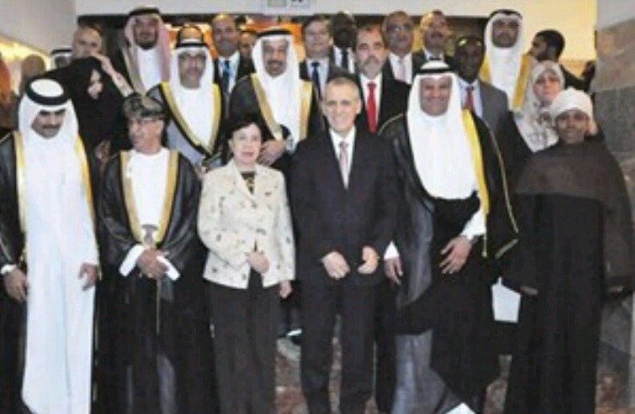 وزير الصحة السعودي مع المشاركين بأجتماع منظمة الصحة العالمية في الكويت