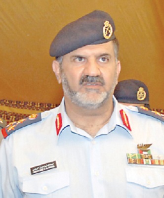 الفريق الركن المتقاعد عبدالعزيز الريس