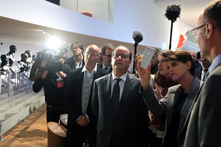 الرئيس الفرنسي مفتحا متحف الإنسان من جديد