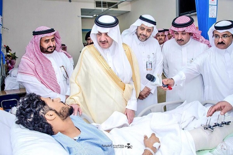 مسؤولون سعوديون كبار توجهوا لزيارة مصابي اعتداء سيهات الارهابي