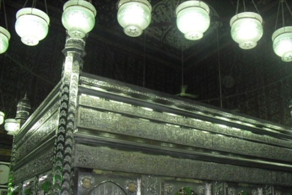 مقام الإمام الحسين في القاهرة