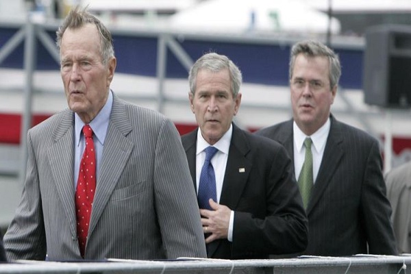 بوش الأب ونجلاه جورج وجيب