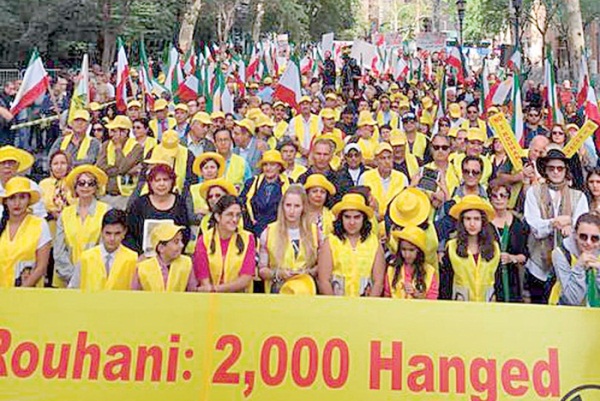 إيرانيو الخارج يتظاهرون ضد نظام بلدهم