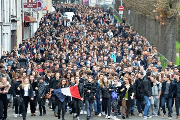 فرنسا غاضبة بعد الاعتداءات الارهابية