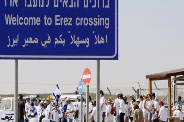 اسرائيل لا تسمح إلا للحالات الطارئة بالخروج من غزة