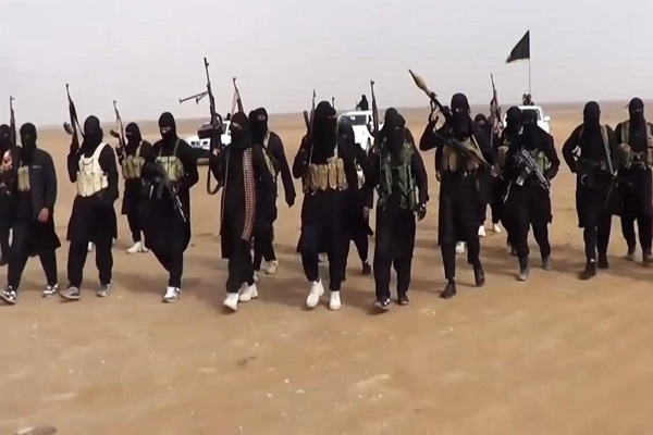 العمليات البرية ضد داعش لا بد أن تبدأ بتسوية سياسية