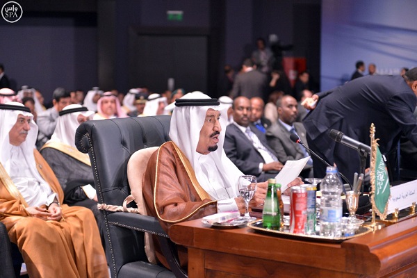 العاهل السعودي دعا لإعادة هيكلة الجامعة العربية