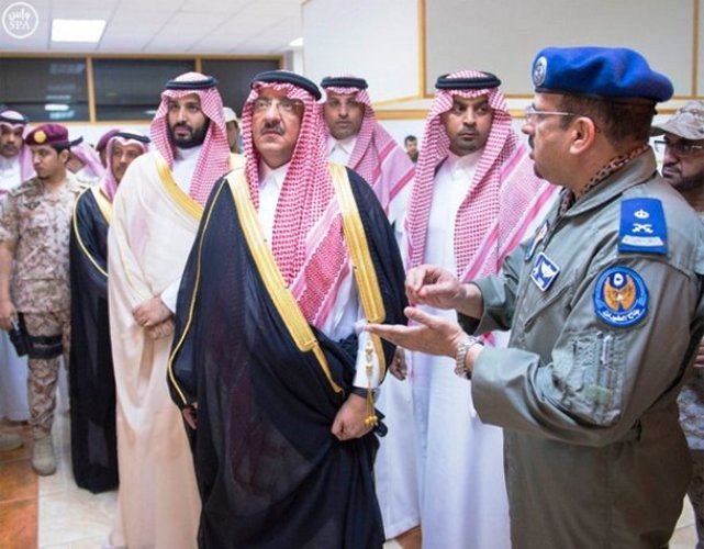 ولي ولي العهد السعودي ووزير الدفاع يتابعان سير العمليات