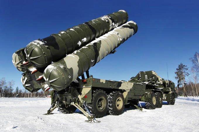 إيران تأمل الحصول على صواريخ اس-300 هذا العام