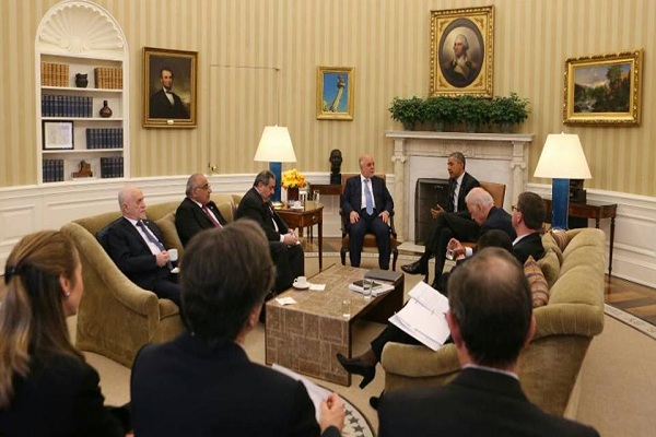 العبادي واوباما ووفدا بلديهما خلال اجتماعهم في البيت الابيض بواشنطن