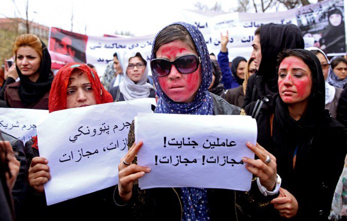 نسوة افغانستان ينتفضن على الجريمة البشعة 