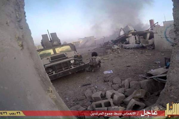 صورة وزعها داعش لهجومه في الرمادي