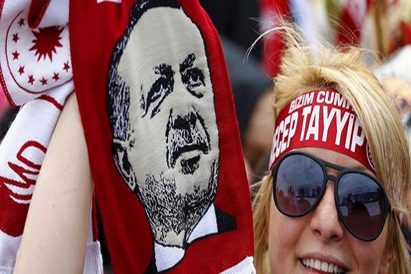 رجب طيب إردوغان يتعرض لهجوم من الإعلام