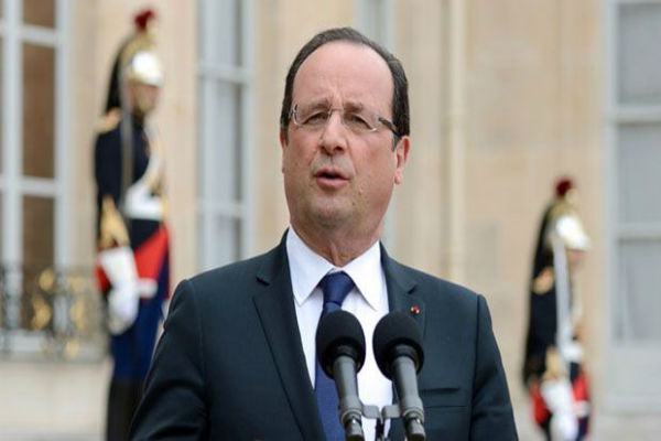 الرئيس الفرنسي فرانسوا هولاند دعا مجلس الدفاع للانعقاد صباح الاربعاء