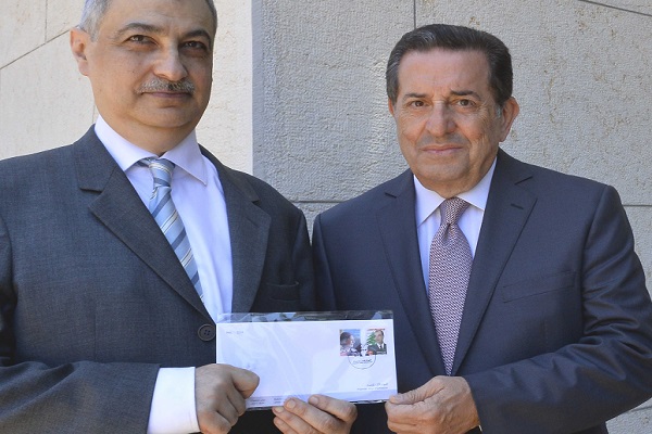 الطابعان البريديان تخليدا لذكرى الرئيس أمين الحافظ وليلي عسيري