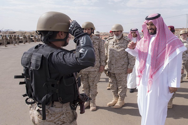 زيارة ولي ولي العهد السعودي إلى قوات بلاده في الميدان ليست الاولى من نوعها