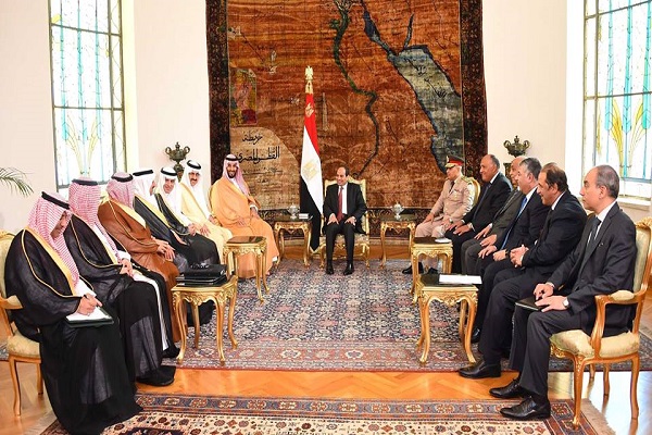 السيسي ومحمد بن سلمان وجلسة مع وفدي البلدين