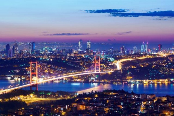 اسطنبول الوادعة في مهب الارهاب