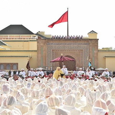 الملك محمد السادس لدى ترؤسه حفل الولاء في ساحة المشور السعيد بالقصر الملكي في الرباط ( ماب) 