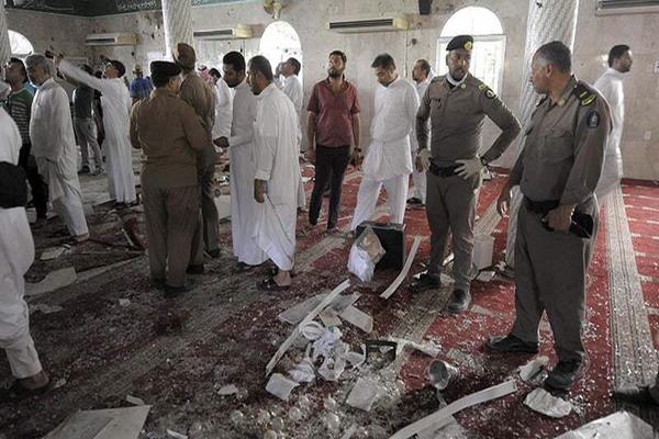 أودى التفجير بحياة 17 من أفراد الأمن السعودي