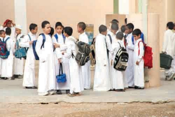 الوزارة رفعت جميع المقررات المدرسية من الصف الأول الابتدائي إلى الثالث الثانوي