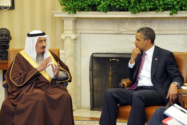 العاهل السعودي خلال لقائه مع اوباما في المملكة