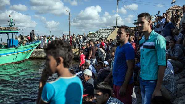 اليونان ترحل 55 مهاجرًا الى تركيا