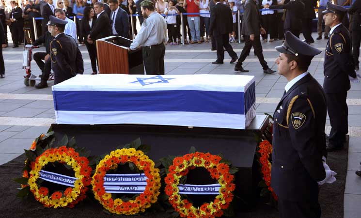 نتانياهو يؤيد مقاطعة النواب العرب لعدم حضورهم جنازة بيريز