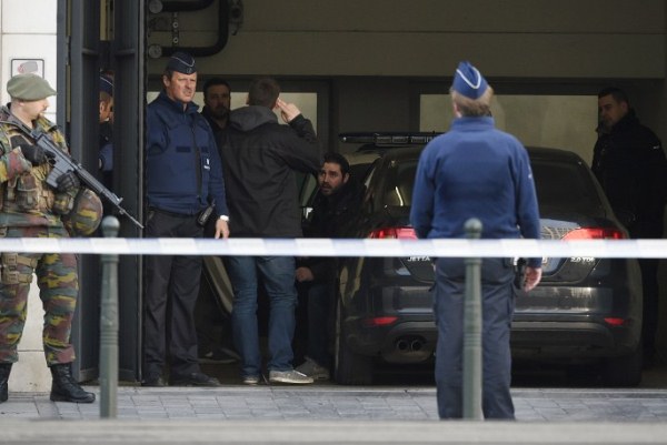 بلجيكا توجه التهم لأربعة اشخاص بعد مداهمات لمكافحة الارهاب