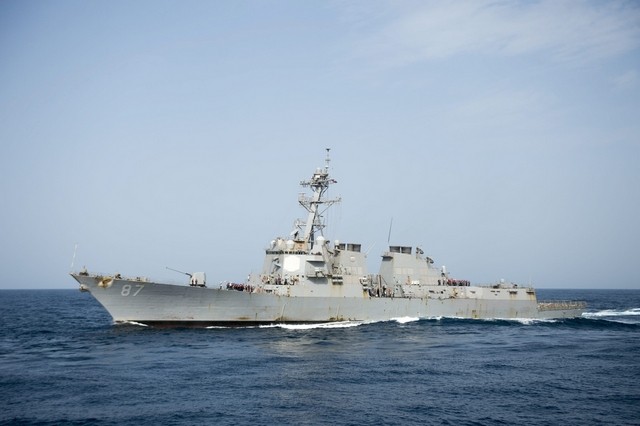 إيران تنفي أي دور لها بمهاجمة السفن الاميركية قبالة سواحل اليمن