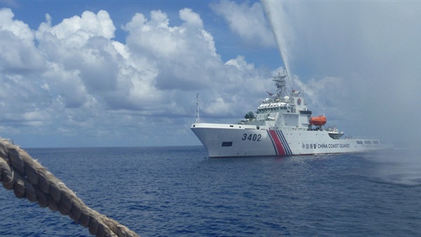 بكين تدين مرور سفينة حرب أميركية قرب بحر الصين الجنوبي