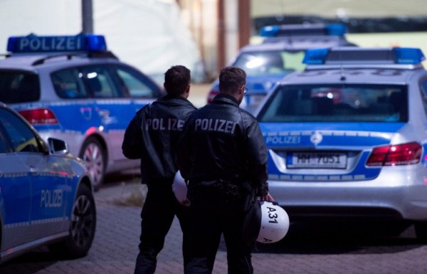 الشرطة تفتش مدارس المانية بعد تلقي تهديدات