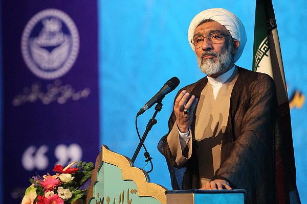 وزير العدل الإيراني يدعو إلى إعادة النظر في قانون الاعدام